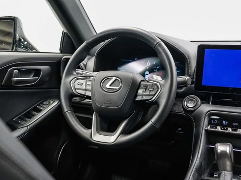 Used 2026 Lexus IS 350 F Sport RWD image 15