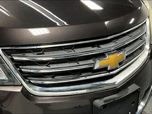 Used 2015 Chevrolet Traverse LT image 27
