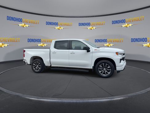 Used 2024 Chevrolet Silverado 1500 RST w/ Z71 Off-Road Package image 7
