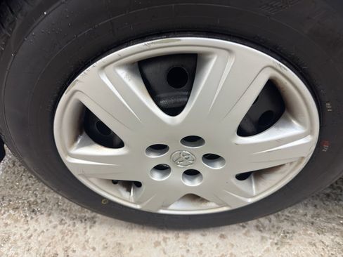 Used 2006 Toyota Corolla LE image 31