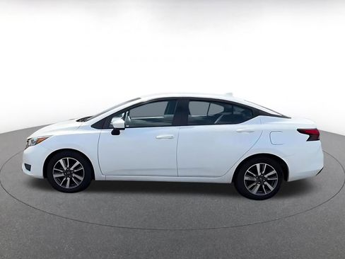 Used 2024 Nissan Altima 2.5 S FWD image 9