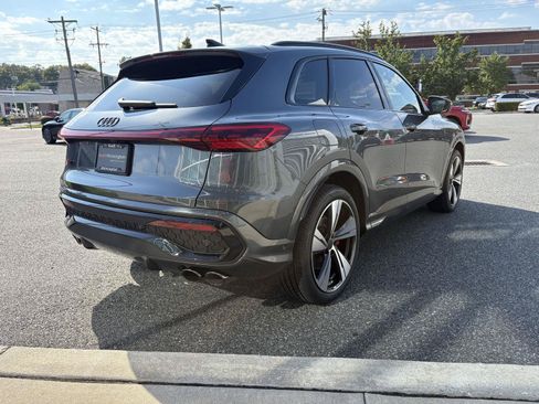 New 2026 Audi SQ5 Premium Plus AWD/4WD image 5