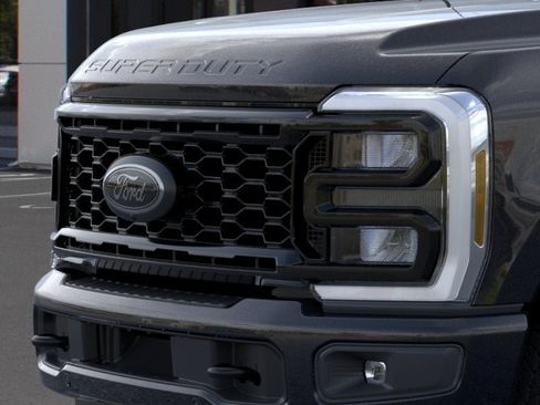 New 2026 Ford F350 Lariat w/ Black Appearance Package AWD/4WD image 17