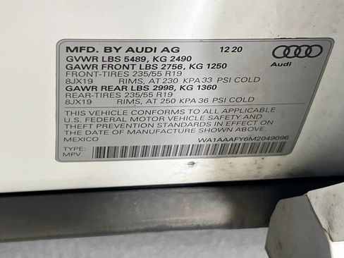 Used 2021 Audi Q5 2.0T Premium w/ Convenience Package AWD/4WD image 32