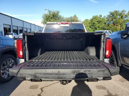 Used 2026 GMC Sierra 1500 Denali Ultimate AWD/4WD image 9