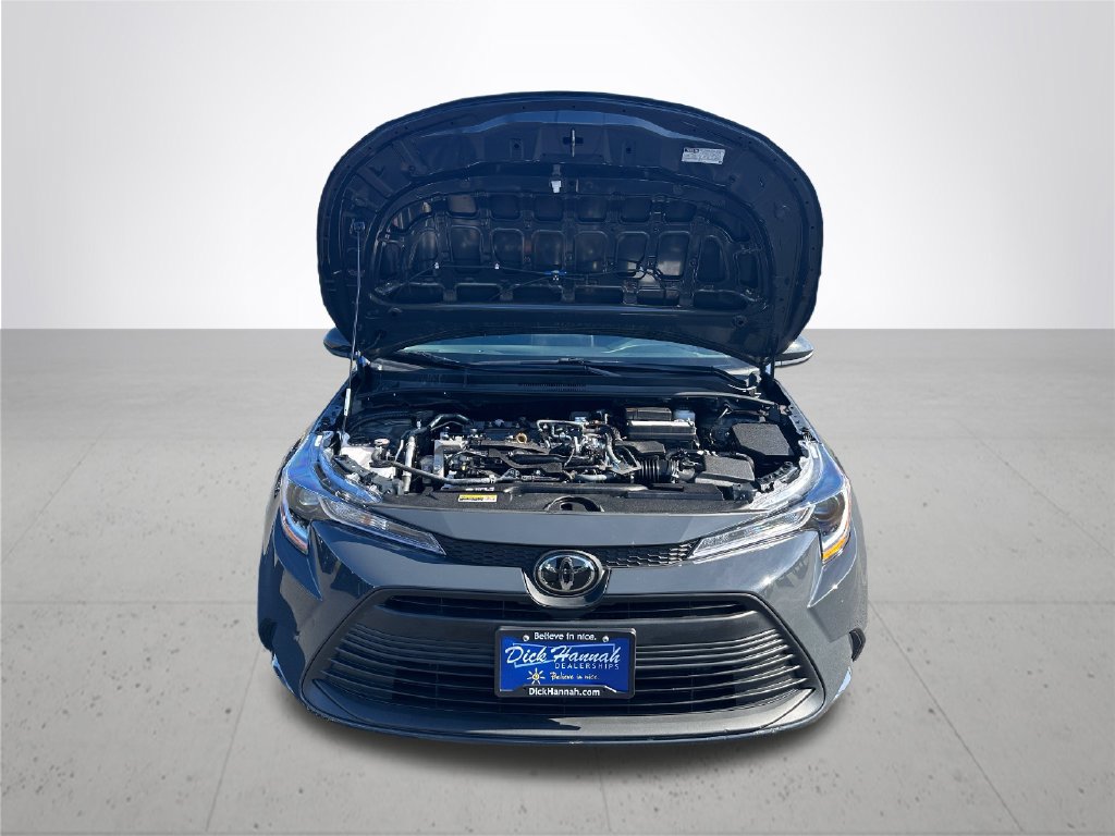 Used 2026 Toyota Corolla LE FWD image 4