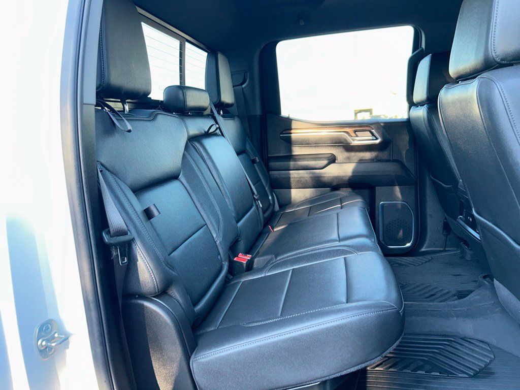 Used 2025 Chevrolet Silverado 1500 LT Trail Boss w/ Convenience Package II AWD/4WD image 35