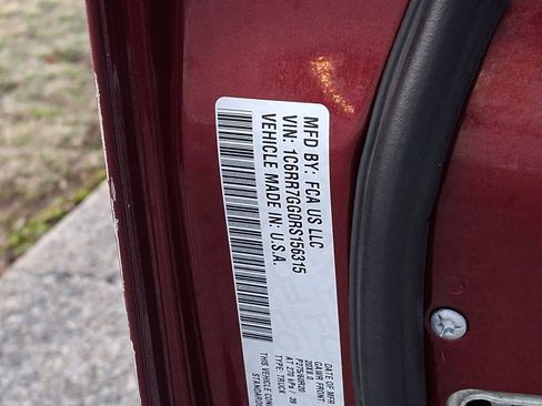 Used 2024 RAM 1500 Classic SLT image 26