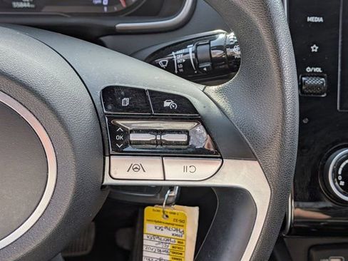 Certified 2023 Hyundai Santa Cruz SE AWD/4WD image 19