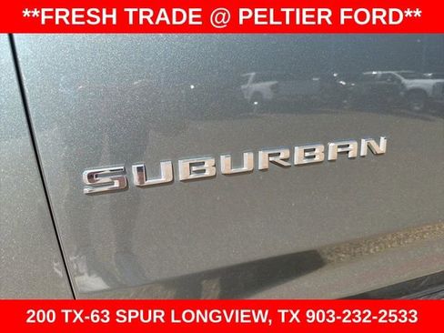 Used 2023 Chevrolet Suburban Premier image 10