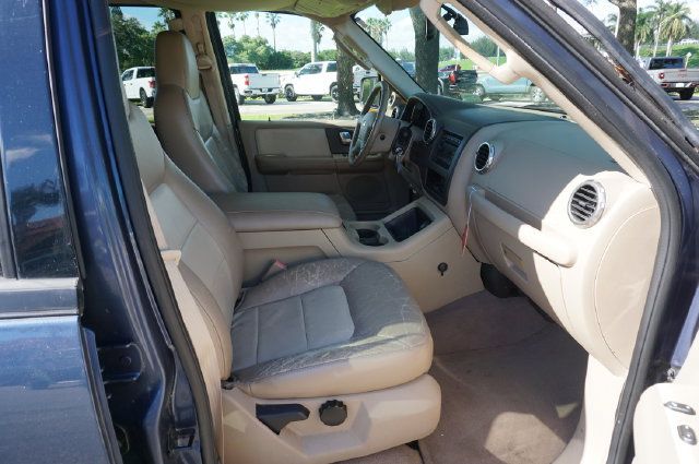 Used 2004 Ford Expedition Eddie Bauer RWD image 3