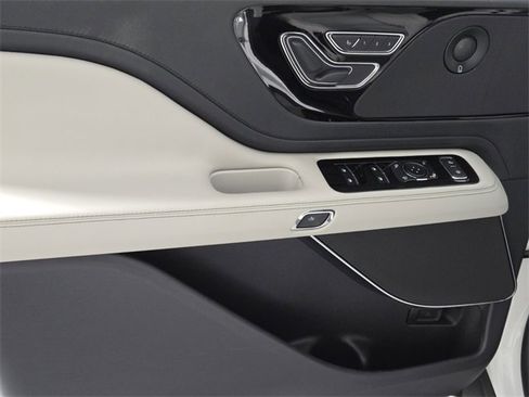 New 2026 Lincoln Aviator Reserve image 24