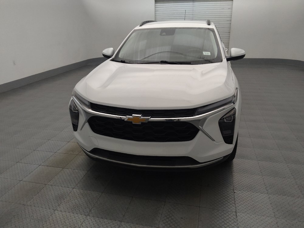 Used 2024 Chevrolet Trax LT w/ Driver Confidence Package FWD image 15