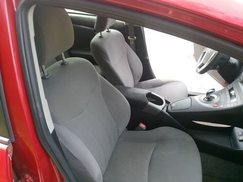 Used 2015 Toyota Prius Two FWD image 18