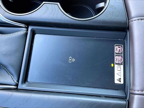 Used 2024 Lexus LX 600 4WD w/ Luxury Package image 34