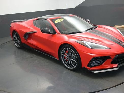 Used 2023 Chevrolet Corvette Stingray Preferred Cpe w/ Z51 Performance Package RWD image 33