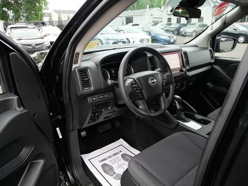 Used 2022 Nissan Frontier S w/ Technology Package AWD/4WD image 9