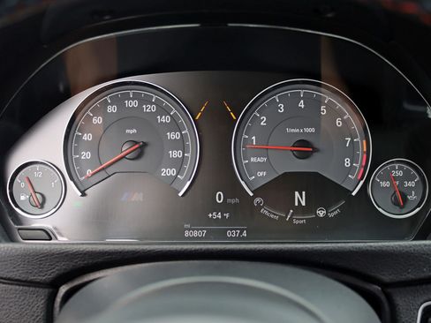 Used 2018 BMW M4 Coupe RWD image 22