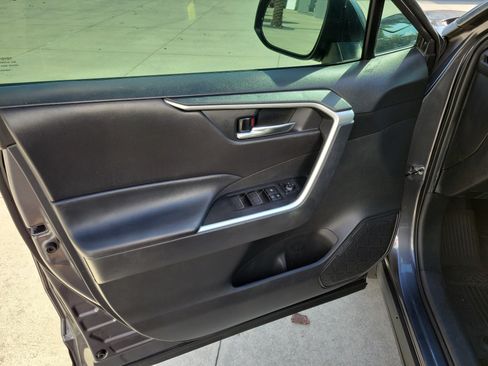 Used 2024 Toyota RAV4 XLE Premium FWD image 10