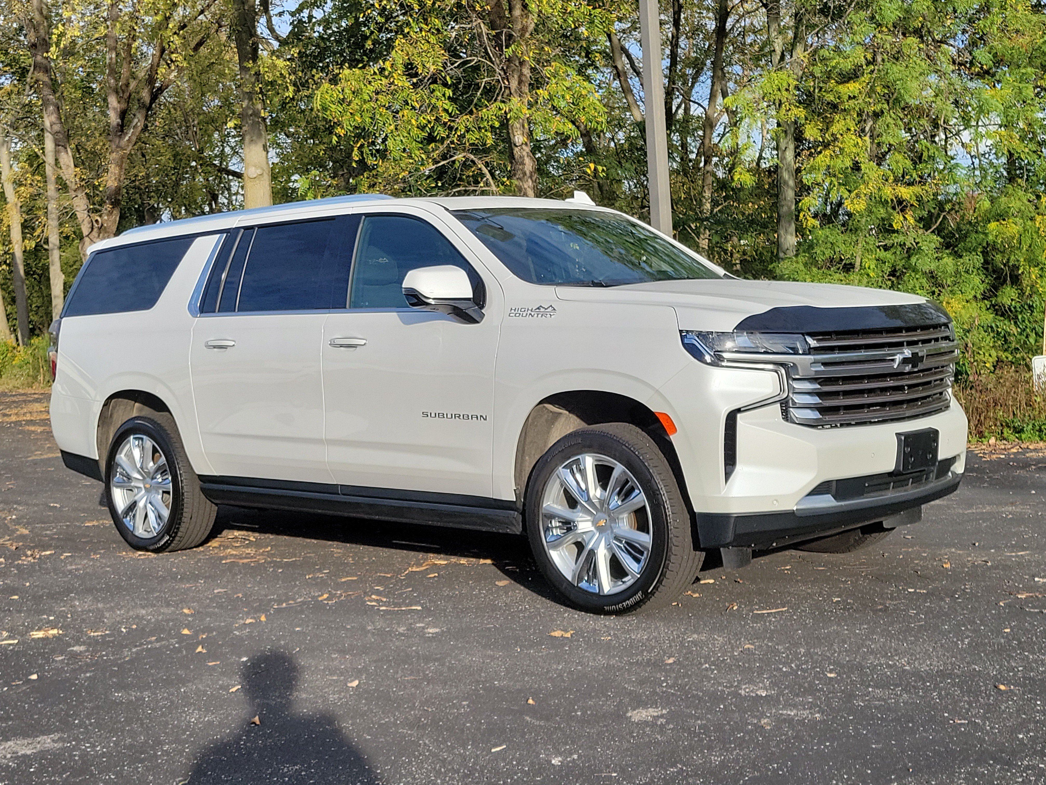 Used 2023 Chevrolet Suburban High Country AWD/4WD image 31