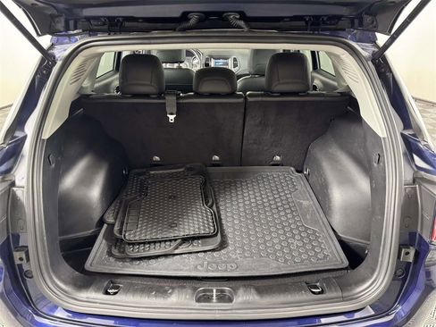 Used 2019 Jeep Compass Latitude w/ Cold Weather Group image 14