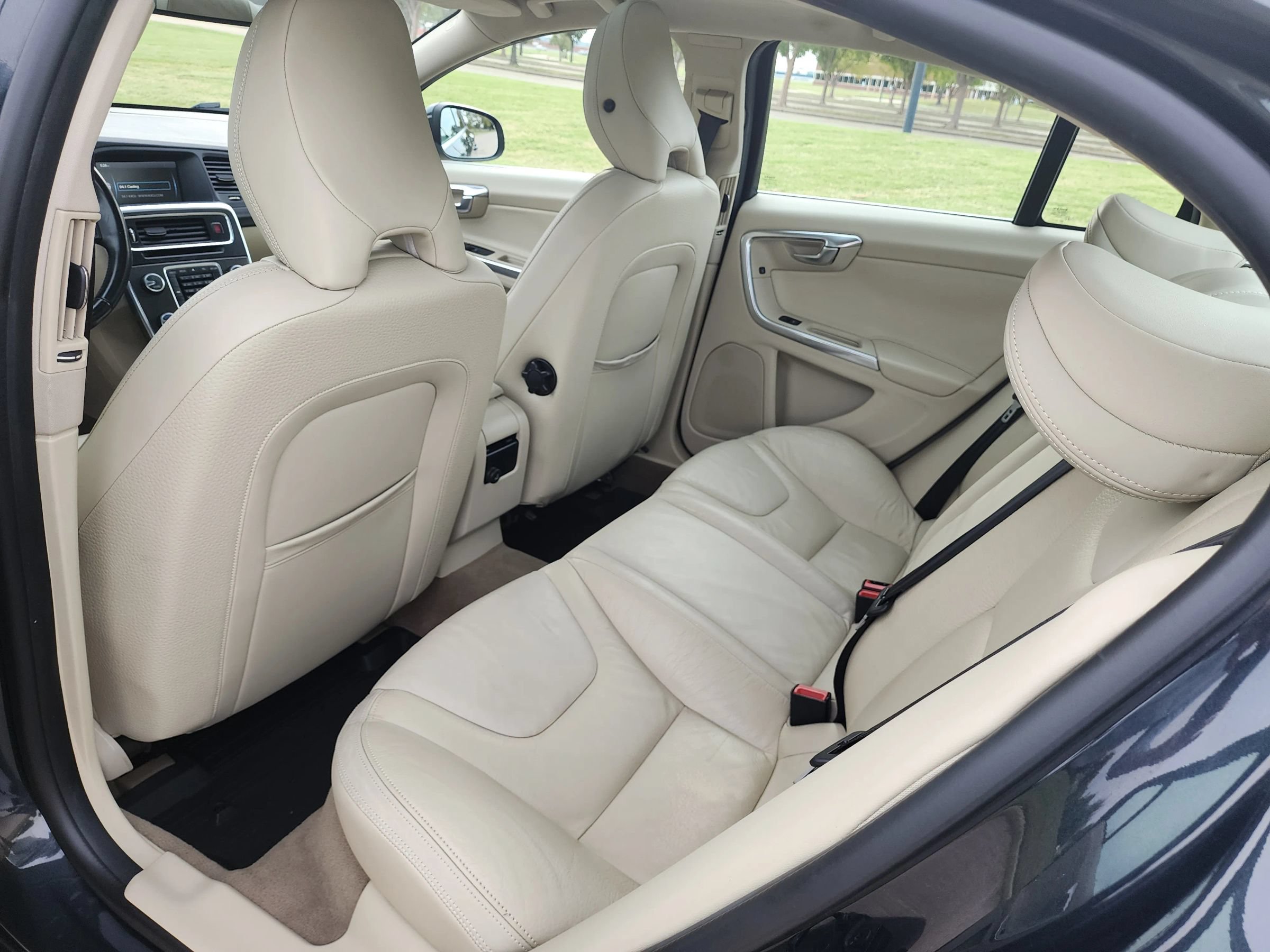 Used 2012 Volvo S60 T5 FWD image 8