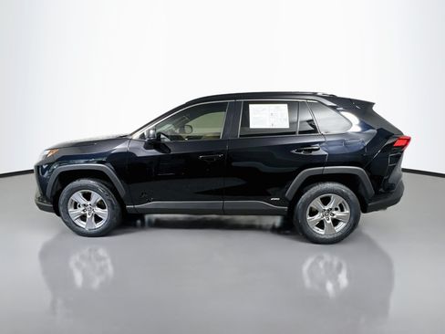 Used 2024 Toyota RAV4 LE AWD/4WD image 9