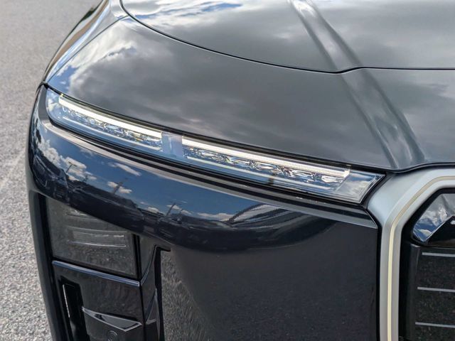 New 2027 BMW 740i xDrive w/ Executive Package AWD/4WD image 11