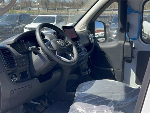 New 2024 RAM ProMaster 3500 w/ Delivery Van Package image 11