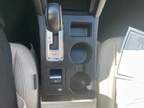 Used 2015 Subaru Legacy 2.5i Premium w/ Moonroof Package AWD/4WD image 19