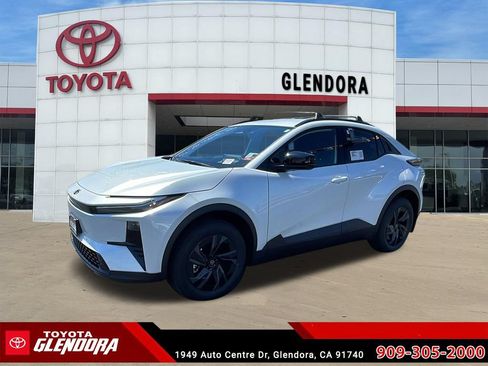 New 2026 Toyota C-HR AWD/4WD image 7