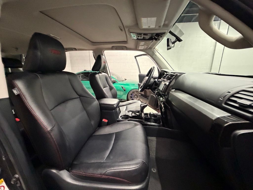 Used 2018 Toyota 4Runner TRD Off-Road Premium AWD/4WD image 42