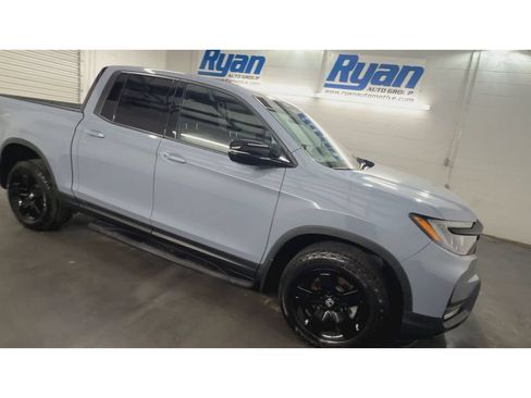 Used 2024 Honda Ridgeline Black Edition image 2