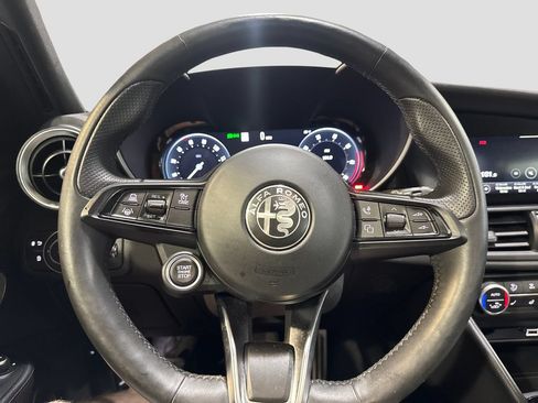 Used 2024 Alfa Romeo Giulia Ti RWD image 17