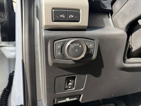 Used 2020 Ford F250 Lariat w/ Lariat Value Package image 19