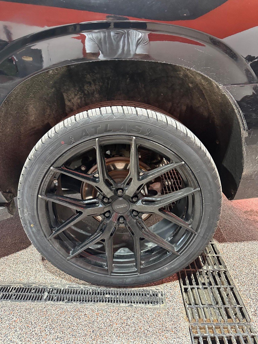 Used 2021 Cadillac Escalade ESV Sport AWD/4WD image 18