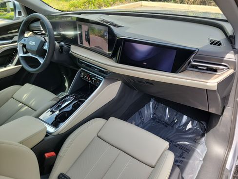 New 2026 Audi Q5 Premium AWD/4WD image 11