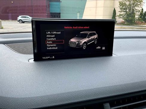 Used 2019 Audi Q7 3.0T Prestige image 32