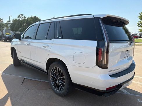 Certified 2024 Cadillac Escalade V AWD/4WD image 2