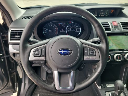 Used 2018 Subaru Forester 2.5i Touring AWD/4WD image 22