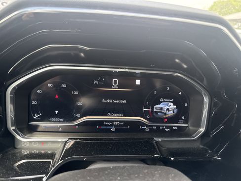 Used 2022 GMC Sierra 1500 Elevation image 9