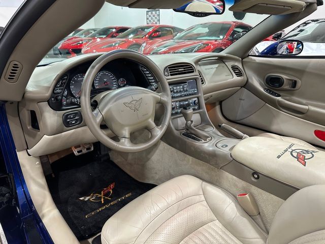 Used 2004 Chevrolet Corvette Convertible w/ Preferred Equipment Group RWD image 11