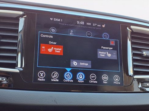 Used 2017 Chrysler Pacifica Touring-L image 5