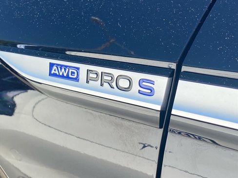 Certified 2023 Volkswagen ID.4 Pro S AWD/4WD image 6