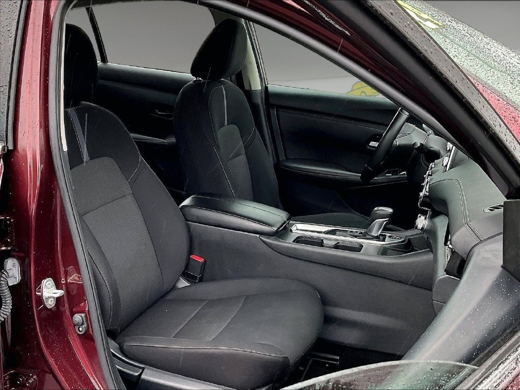 Used 2024 Nissan Sentra SV w/ All-Weather Package FWD image 11