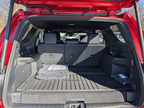 Certified 2025 Toyota 4Runner TRD Off-Road Premium w/ Tow Technology Package AWD/4WD image 16