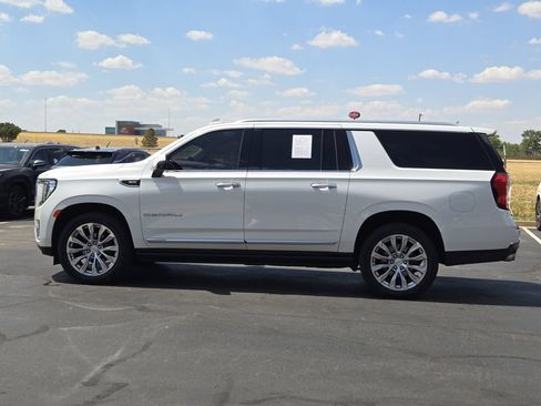 Used 2024 GMC Yukon XL Denali AWD/4WD image 4