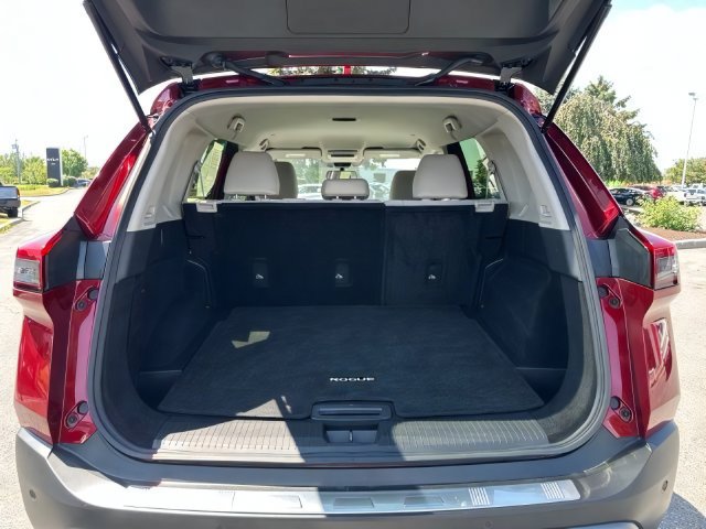 Certified 2023 Nissan Rogue SV AWD/4WD image 19