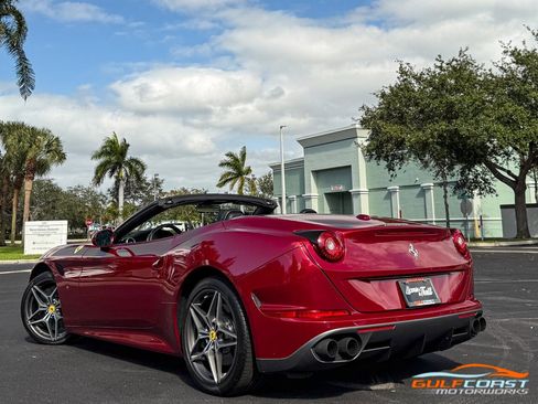 Used 2016 Ferrari California T image 47