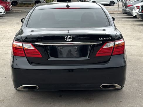 Used 2011 Lexus LS 460 w/ Comfort Pkg image 6